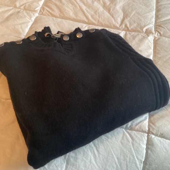 BURBERRY LONDON BLACK CASHMERE CREWNECK SWEATER SIZE APPROX SMALL***MEASUREMENTS - Picture 6 of 7